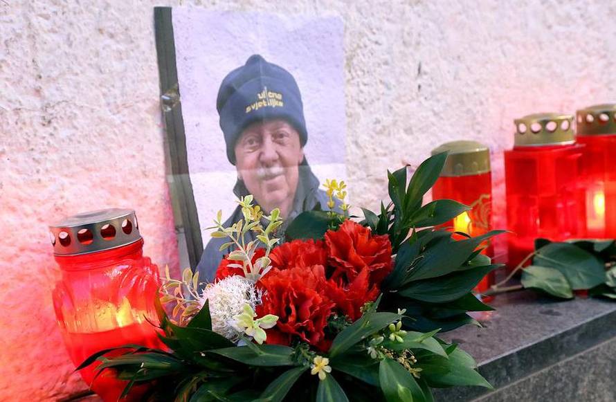 Zagreb: Umro je Tomica, dobar čovjek i prodavač Uličnih svjetiljki