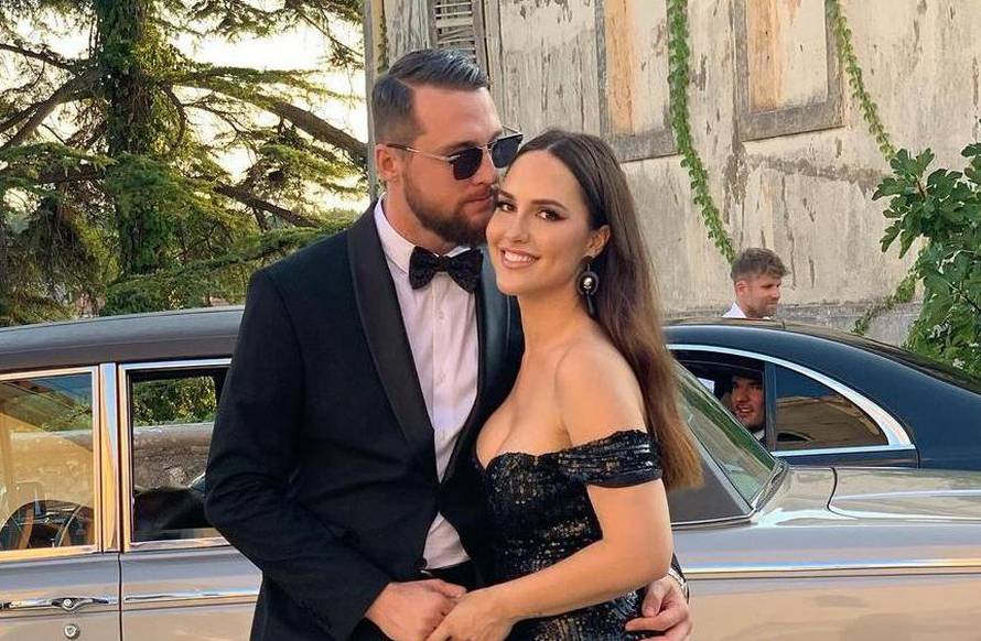 Lana rodila, obitelj slavi! 'Ona je dobro, mi smo jako sretni!'