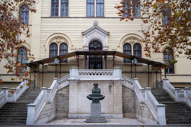 Zagreb: Po&ccaron;inje obnova zgrade koju dijele Sveu&ccaron;ili&scaron;te u Zagrebu i Pravni fakultet