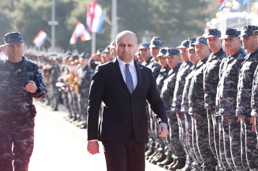 Split: Svečana primopredaja i imenovanje novog obalnog ophodnog broda OOB-32 "Umag"