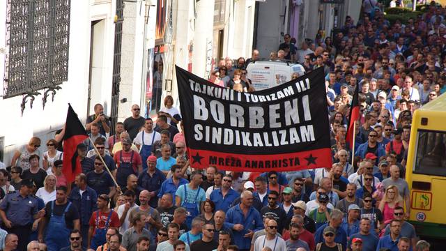 Pula: Å trajkaÅ¡i i peti dan izaÅ¡li na gradske ulice