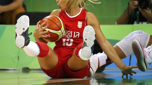 Basketball - Women's Preliminary Round Group B USA v Serbia