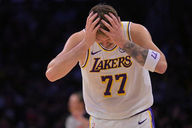 NBA: Sacramento Kings at Los Angeles Lakers