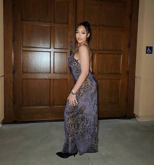 FOTO Djevojka NBA zvijezde na utakmici otkrila previše. Ili ne?