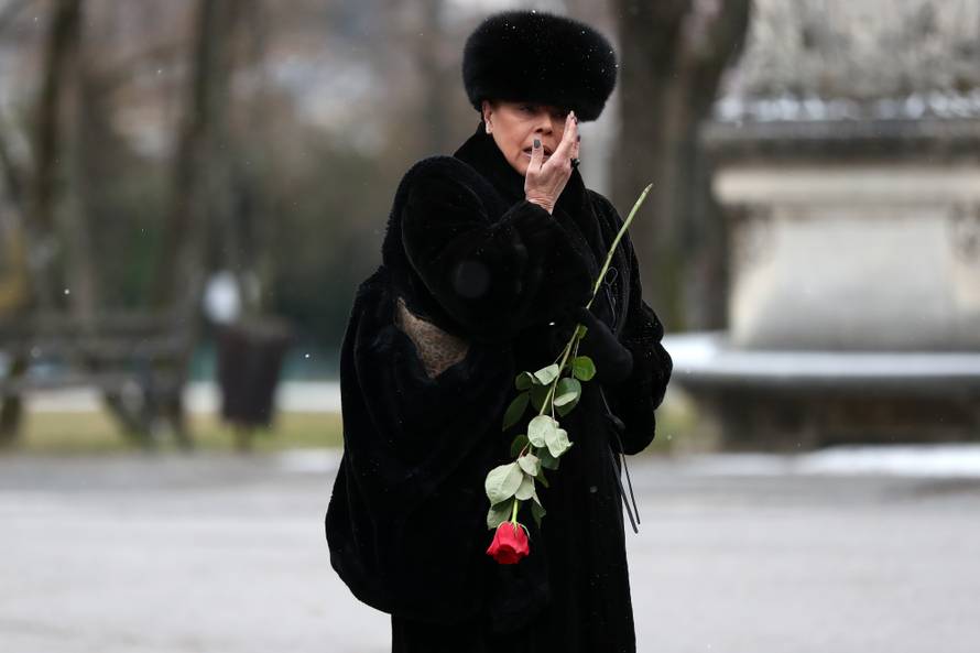 Oproštaj od oca uz tamburaše: Marko je jedva susprezao suze