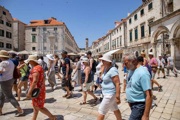 U Dubrovniku sve više turista unatoč panedmiji koronavirusa