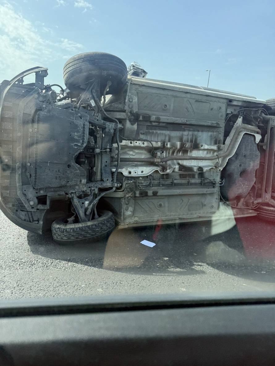 Krš i lom na A3: Sudarila su se dva auta, jedan vozač ozlijeđen