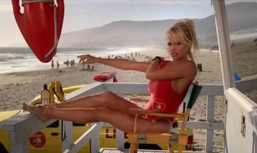 Gola Pamela dokazala da još uvijek ima 'Baywatch' figuru