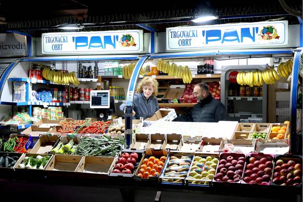 Zagreb: Unutarnji dio tržnice Dolac ponovno radi