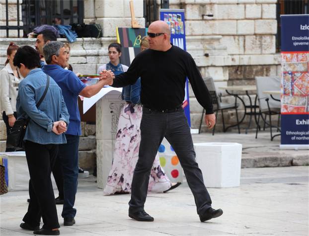 Zadar: Zoran Jelenkovi? u šetnji gradom pozdravljao se sa sugra?anima