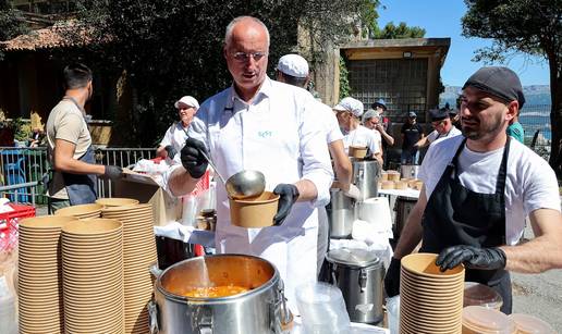 FOTO Ivica Puljak dijelio grah na Marjanu, 'otišlo' 3000 porcija...