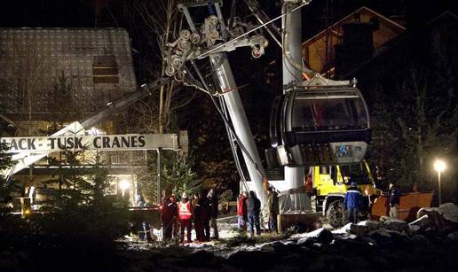 Kanada: Pao toranj žičare, spašavali ljude iz gondola