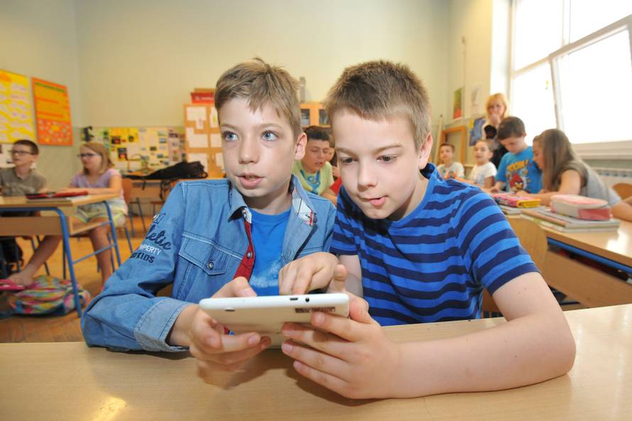 Učenici su uspješniji otkad gradivo uče na tabletu...