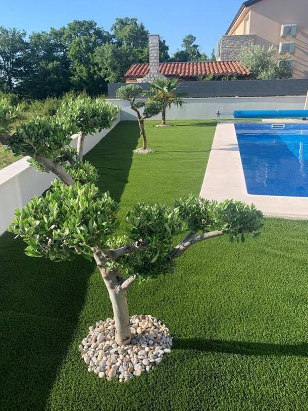 FOTO Vila iznad Malinske ima bazen i predivan pogled na more - Evo koliko bi vas koštala