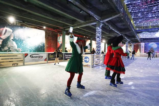 Rijeka: Otvoreno klizalište u zgradi Exportdrva