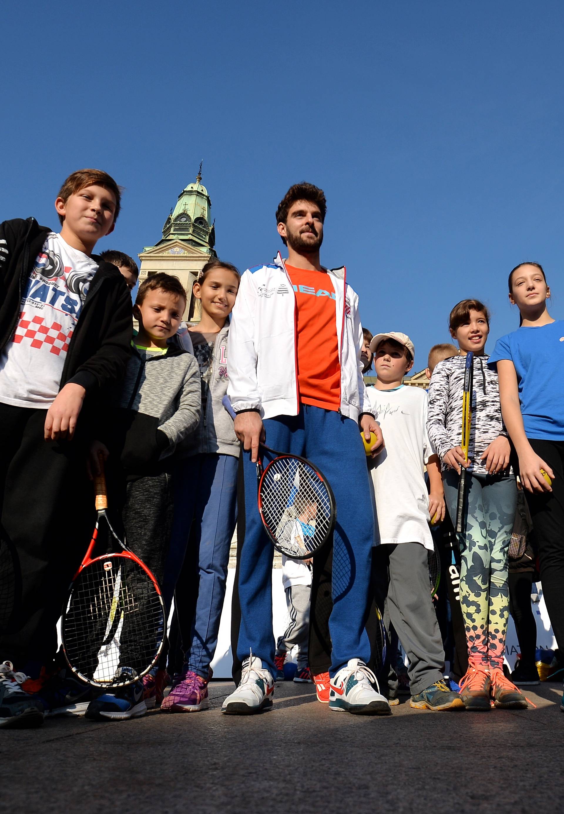 Kids' Day na Cvjetnom trgu: I časne sestre zaigrale su tenis