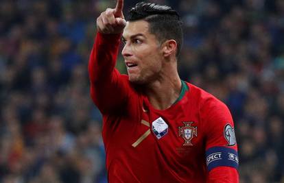 'Ronaldo nije normalan! Svi idu doma, a on u ponoć u teretanu'