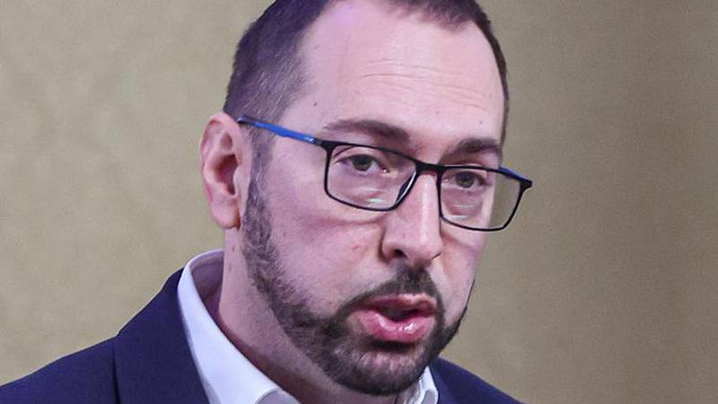 Zastupnica koja se 'proslavila' izjavom 'taj je*o nikad nije' pitala Tomaševića za diplomu