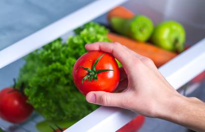 Čuvate rajčicu u hladnjaku? Evo zašto ne biste trebali