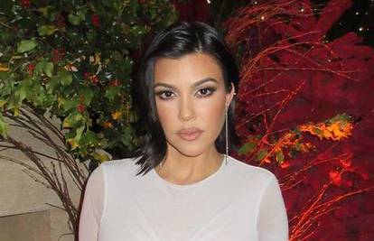Kourtney Kardashian zabranila je posjete svojoj bebi: 'Samo uz pozivnicu moći će ga upoznati'