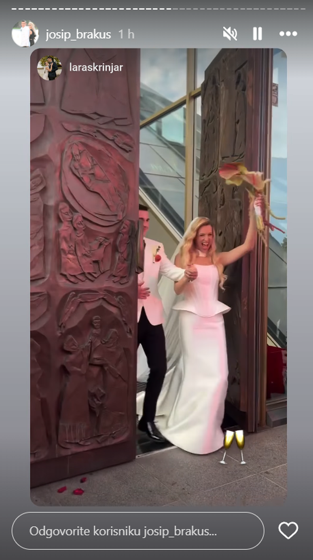 Kakav spektakl! Zvijezda serije 'San snova' i supruga 'zapalili' binu, a Hajduk bio šlag na torti