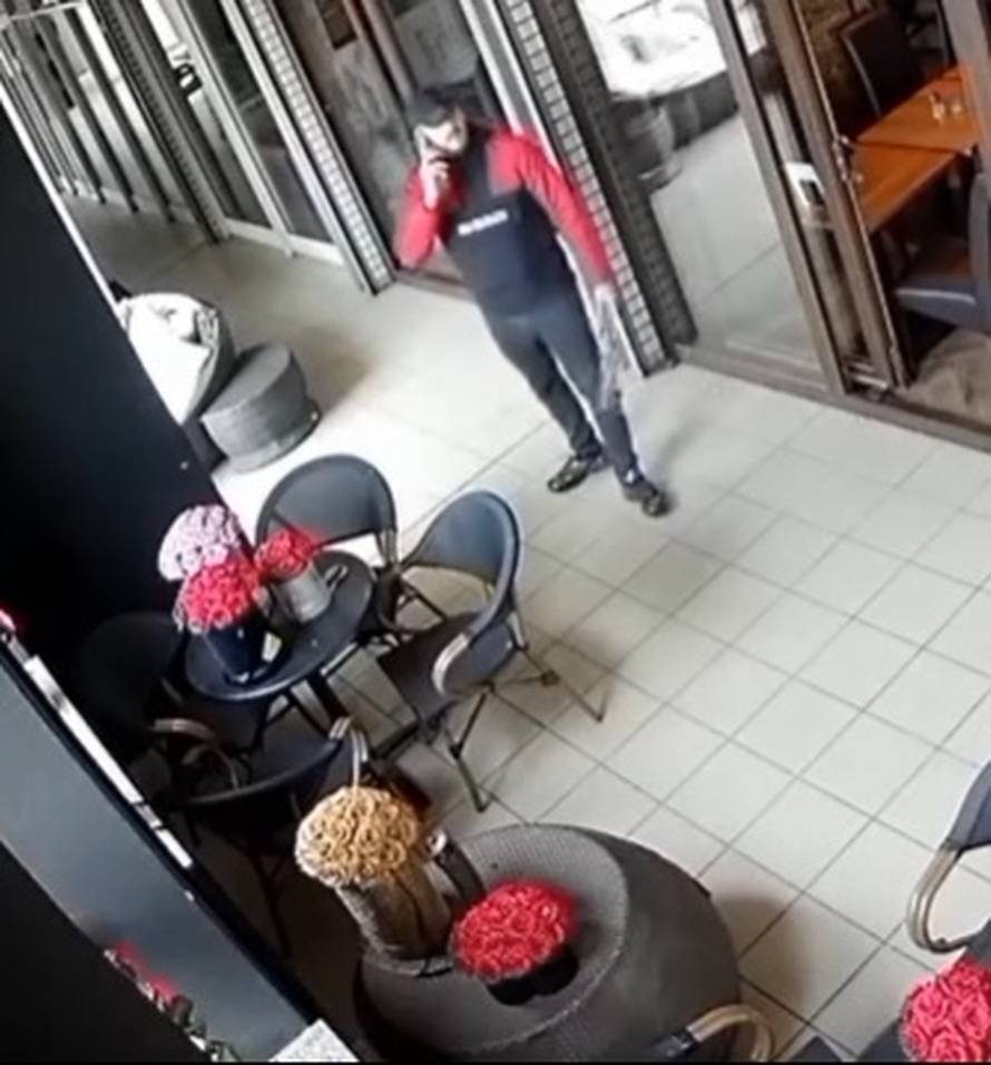 A za ljubav on krao bi sve! Tip je na Dan žena maznuo cijelu teglu