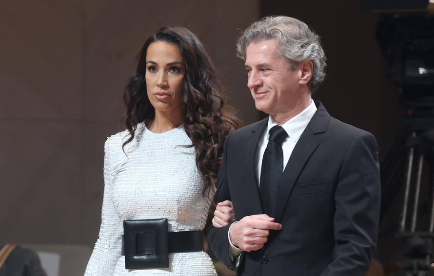 Ljubljana: Premijer Robert Golob pojavio se na državnoj proslavi u društvu Tine Gaber