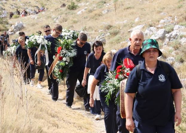 Na Kornatima obilježena 19. godišnjica tragedije u kojoj je poginulo 12 vatrogasaca