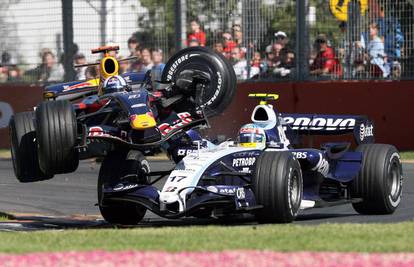 F1: David Coulthard zamalo ubio Alexa Wurza 