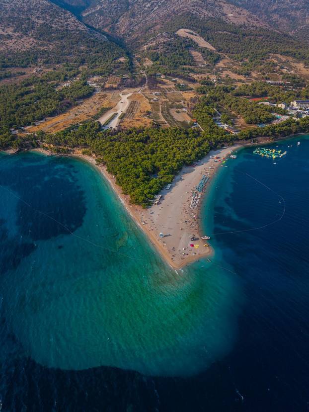Fotografije iz zraka plaže Zlatni rat koja je promijenila svoj oblik