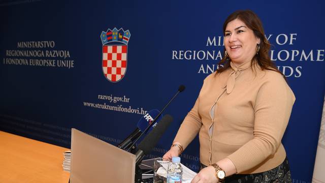 Zagreb: UruÄeni ugovori za razvoj otoka Äija je ukupna vrijednost preko 17 milijuna kuna