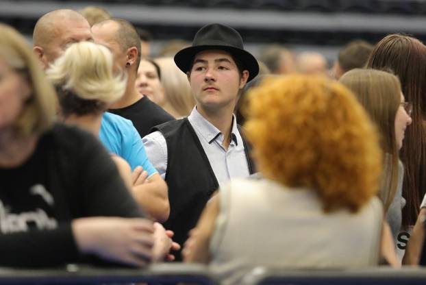 Osijek: Bajaga i Instruktori održali koncert u dvorani Gradski vrt 