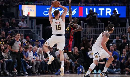 Jokić ponovno maestralan, no nedovoljno za pobjedu. Dončić 'simultankom' srušio Thunder