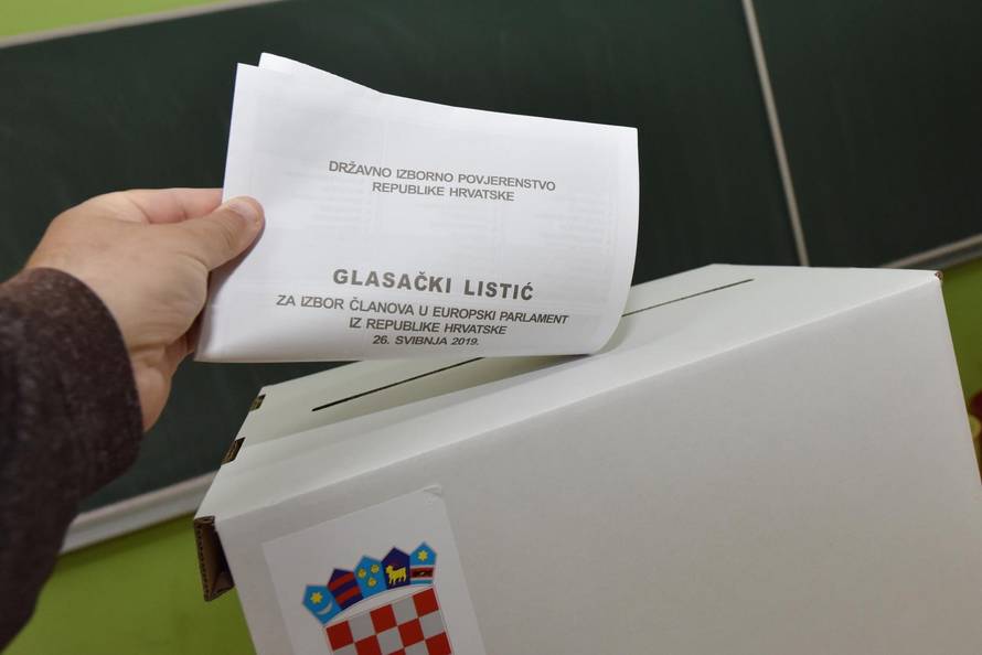 Evo zašto je tiskano 3 milijuna listića, a birača je 3,8 milijuna