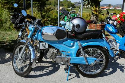 Vlasnici mopeda Tomos pokazali svoje ljubimce u Gornjoj Stubici