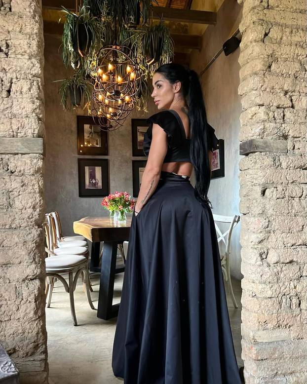 FOTO Fotkama isklesanog tijela zaludila pratitelje: Pogledajte samo te pločice...
