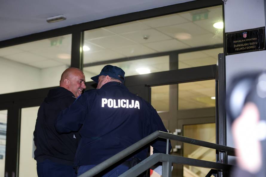 Velika Gorica: Privođenje Leona Lučića na Županijski sud