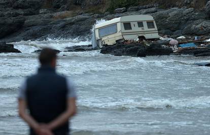 Poplave u Bugarskoj odnijele još jedan život, u najteže pogođenom Carevu dan žalosti