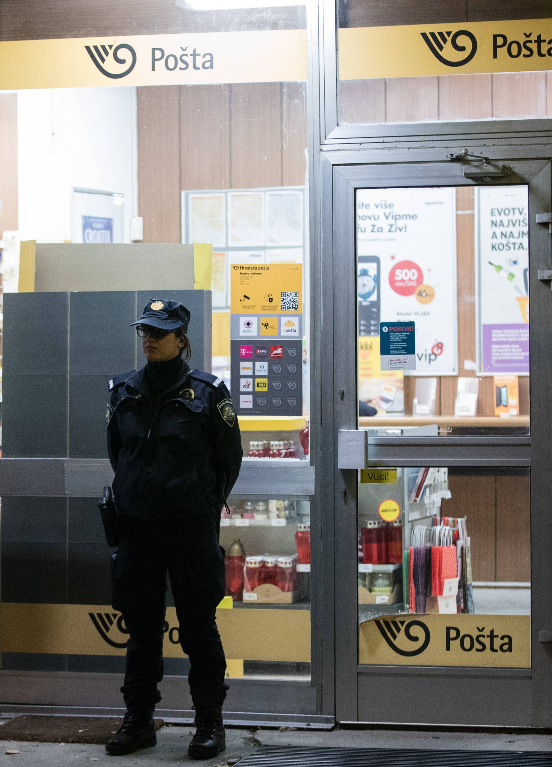 Zaprijetili vatrenim oružjem: Opljačkana je pošta u Zagrebu