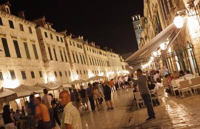 Dubrovnik: Rumunj  (33) je turistima krao novčanike