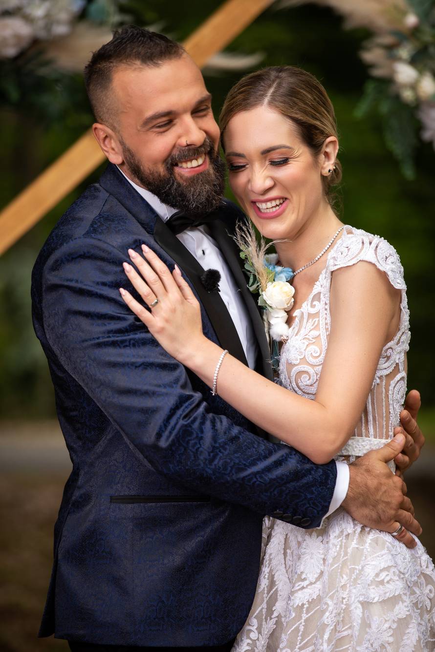 Zaiskrilo je između Zorana i Hedvige, otkrila da je bolesna: 'Operiram li, neću moći pričati'