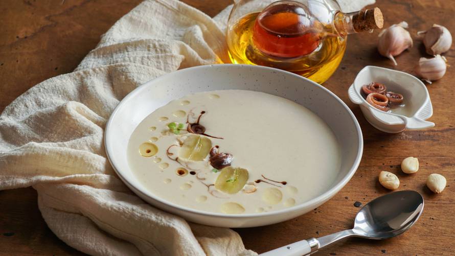 Juha od češnjaka - bomba za uništavanje virusa i bakterija