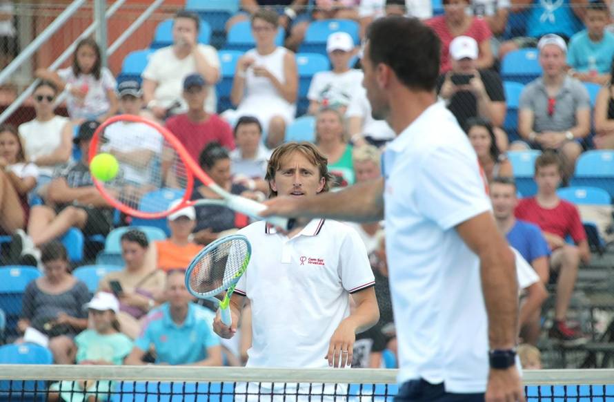 Humanitarno - sportski spektakl Gem Set Hrvatska održan je u Petrinji