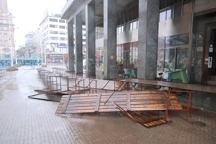 Zagreb: Olujni vjetar ne prestaje, centar grada u kaosu 