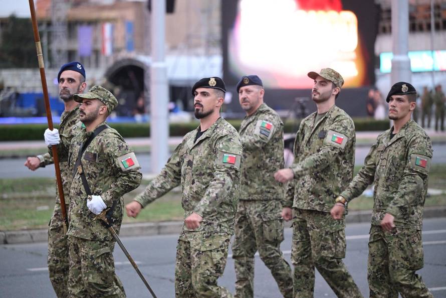 Zagreb: Generalna proba svečanog vojnog mimohoda