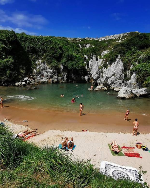 FOTO Kakvo čudo prirode! Ovo je najmanja pješčana plaža na svijetu, a duga je 40 metara