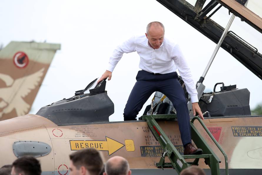 Propast posla stoljeća: Tko leti, leti, a tko ne leti ne leti