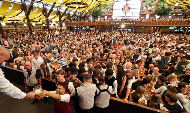 Otvoren 191. Oktoberfest u Muenchenu