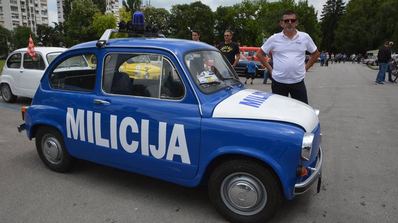 Fićo se voli, ostalo se vozi: U njemu su ljubili, slavili, ratovali