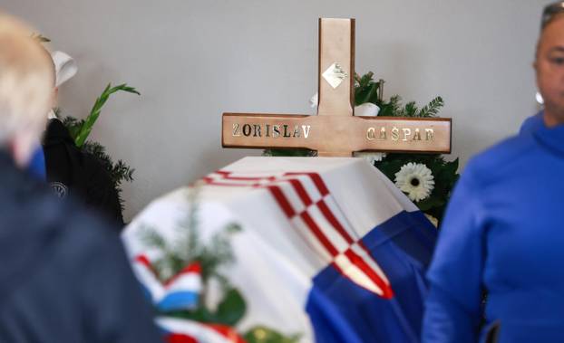 Vukovar: Posljednji ispraćaj i ukop hrvatskog branitelja Zorislava Gašpara
